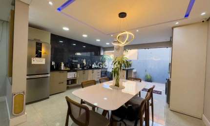 Casa com 3 quartos para alugar no Igara, Canoas  por R$ 4.500