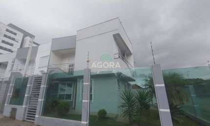 Casa com 3 quartos para alugar na Nossa Senhora das Graças, Canoas  por R$ 4.500