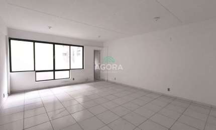Sala comercial para alugar no Centro, Canoas  por R$ 800
