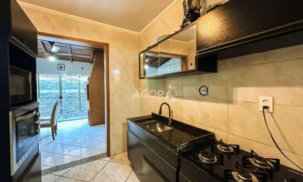 Casa em condomínio fechado com 2 quartos para alugar no Rio Branco, Canoas  por R$ 2.000
