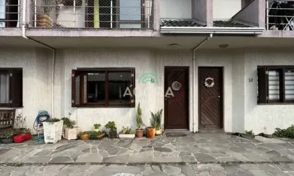 Casa em condomínio fechado com 3 quartos para alugar no niterói, canoas  por r$ 2.700