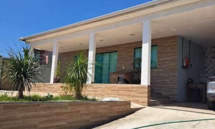 Casa para Venda em Saquarema, Aterrado, 3 dormitórios, 2 suítes, 1 banheiro, 1 vaga