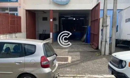 Barracão / Galpão / Depósito com 2 salas para alugar na Rua Alfredo da Costa Figo, 105, Parque Rural Fazenda Santa Cândida, Campinas por R$ 25.000