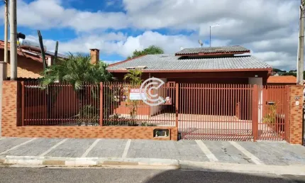 Casa com 3 quartos à venda na Rua Osvaldo Cruz, 44, Centro, Vinhedo por R$ 1.010.000