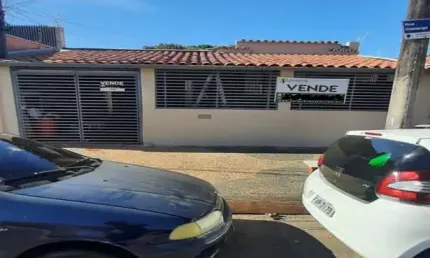 Casa comercial com 2 salas para alugar na Rua Camargo Paes, 272, Jardim Guanabara, Campinas por R$ 3.300