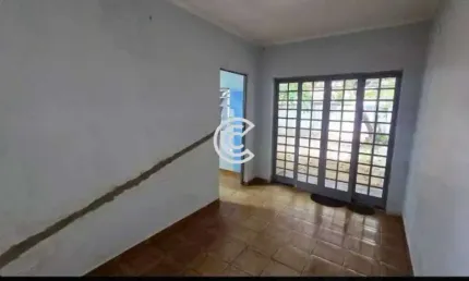 Casa com 4 quartos à venda na Rua Madre Maria Teodora de Voiron, 263, Jardim Santa Lúcia, Campinas, 404 m2 por R$ 449.000