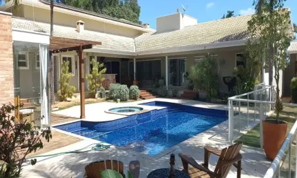 Casa em condomínio fechado com 4 quartos à venda na Rua Marinho Ferreira Jorge, 517, Parque Xangrilá, Campinas por R$ 2.850.000