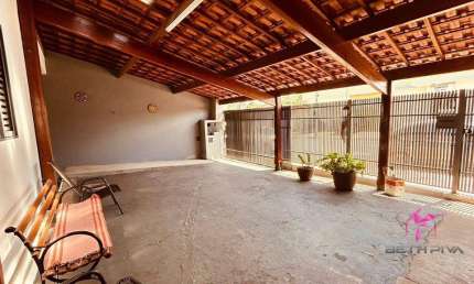 Casa com 3 dormitórios à venda, 199 m² por R$ 535.000,00 - Centro - Leme/SP