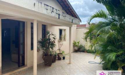 Casa com 3 dormitórios à venda, 165 m² por R$ 450.000 - Centro - Leme/SP