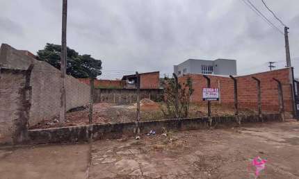Terreno para alugar, 316 m² por R$ 1.500/mês - Vila São João - Leme/SP