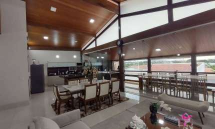 Sobrado com 4 dormitórios, 465 m² - venda por R$ 1.800.000,00 ou aluguel por R$ 6.000,00/mês - Centro - Santa Cruz da Conceição/SP