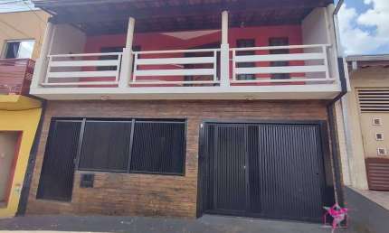 Sobrado com 3 dormitórios à venda, 137 m² por R$ 270.000 - Jardim Primavera - Leme/SP
