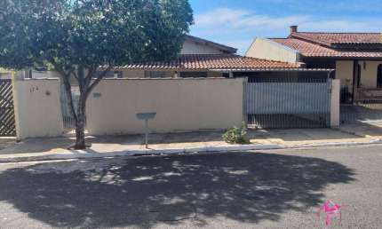 Casa com 3 dormitórios à venda, 150 m² por R$ 280.000,00 - Centro - Santa Cruz da Conceição/SP