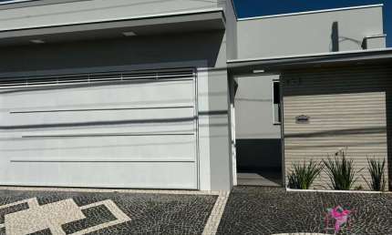 Casa com 2 dormitórios à venda, 98 m² por R$ 410.000,00 - Cidade Jardim - Leme/SP