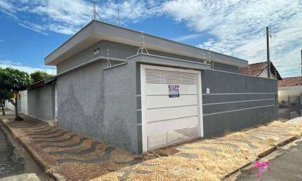 Casa com 2 dormitórios à venda, 124 m² por R$ 340.000,00 - Barra Funda - Leme/SP