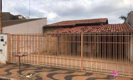 Casa com 2 dormitórios à venda, 158 m² por R$ 450.000 - Jardim Santa Rita - Leme/SP