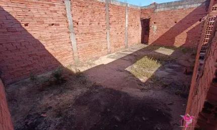 Casa com 1 dormitório à venda por R$ 95.000 - Jardim Residencial Quáglia - Leme/SP