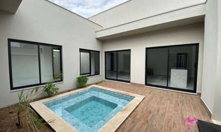 Casa com 3 dormitórios à venda, 155 m² por R$ 900.000,00 - Parque Residencial Santa Helena - Leme/SP