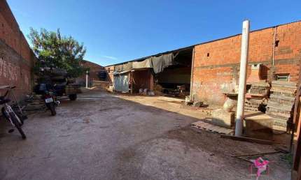 Terreno à venda, 250 m² por R$ 150.000 - Parque São Manoel - Leme/SP
