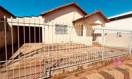 Casa com 3 dormitórios à venda, 110 m² por R$ 340.000,00 - Vila Bela Vista - Leme/SP