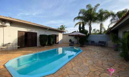 Casa com 3 dormitórios à venda, 239 m² por R$ 1.500.000,00 - Jardim Portal Do Bosque - Leme/SP