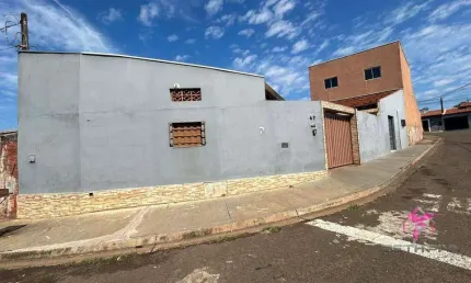Casa com 3 dormitórios à venda, 33 m² por R$ 210.000 - Conjunto Habitacional Francisco Coelho - Leme/SP