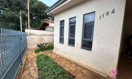 Casa com 3 dormitórios à venda, 92 m² por R$ 250.000,00 - Centro - Leme/SP