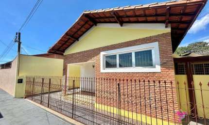 Casa com 3 dormitórios à venda, 137 m² por R$ 310.000 - Barra Funda - Leme/SP