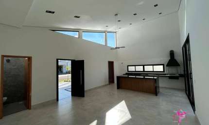 Casa com 3 dormitórios à venda, 142 m² por R$ 780.000,00 - Parque Residencial Santa Helena - Leme/SP