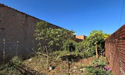 Terreno à venda no Jardim Imperial II, Leme 