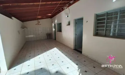 Casa com 2 dormitórios para alugar, 78 m² por R$ 1.250,00/mês - Centro - Santa Cruz da Conceição/SP