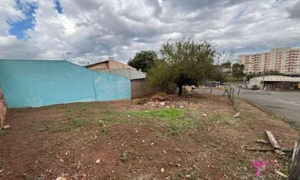 Terreno à venda, 132 m² por R$ 70.000 - Vila São Jorge - Leme/SP