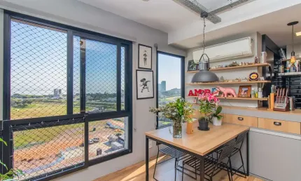 Apartamento com 2 dormitórios à venda, 86 m² por R$ 820.000,00 - Cristal - Porto Alegre/RS