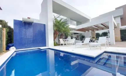 Casa à venda, 300 m² por R$ 3.000.000,00 - Ventura Club Xangri-Lá - Xangri-lá/RS