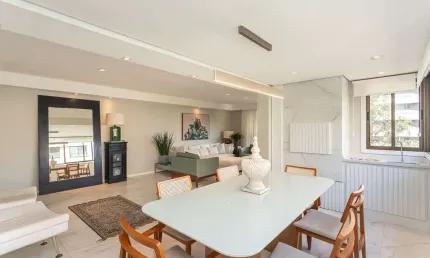 Apartamento com 3 dormitórios à venda, 143 m² por R$ 1.650.000,00 - Petrópolis - Porto Alegre/RS