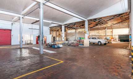 Pavilhão para alugar, 5208 m² por R$ 30.000/mês - São  Jorge - Novo Hamburgo/RS