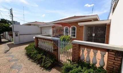 Casa para venda com 268 metros quadrados com 3 quartos em Zona Central - Rio Claro - SP