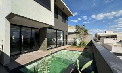 Sobrado no Condomínio Residencial Villa Bela Vista com 3 suítes e 4 vagas de garagem - R$ 1.800.000,