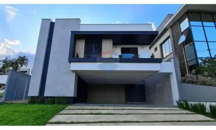 Casa com 3 quartos à venda na Rua Alletassio Trombeta, 14, Santa Rosa, Piracicaba