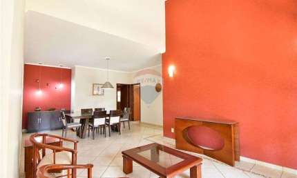 Casa para venda tem 245 metros quadrados com 3 quartos em Jardim Itapuã - Rio Claro - SP