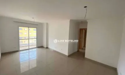 Apartamento no Edifício San Victor com 3 dormitórios e 2 vagas - R$ 800.000,00
