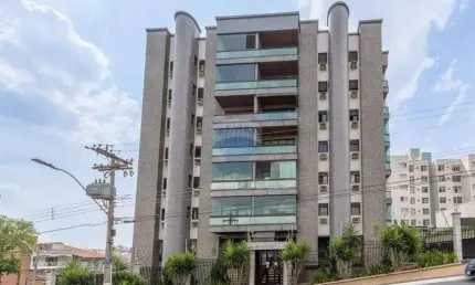 Apartamento à venda com 3 quartos, sendo 1 suíte - 154m² de área útil - Ed. Piratininga -Americana
