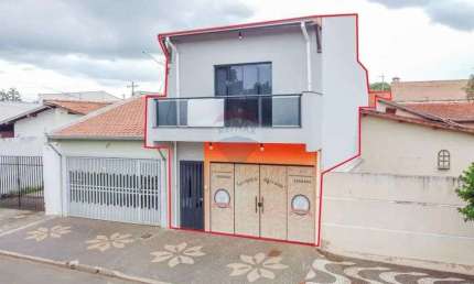 Sobrado com 2 dormitórios, salão Comercial e Edícula na Av. Emílio Pacagnella, Pq. das Árvores.