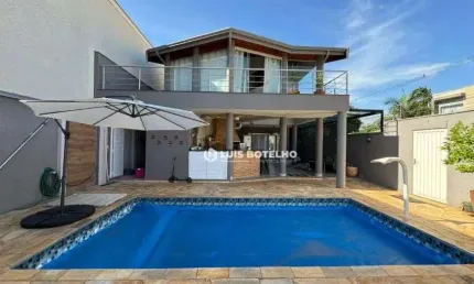 Sobrado no Residencial Habitare com 3 suítes e 4 vagas de garagem - R$ 1.600.000,00