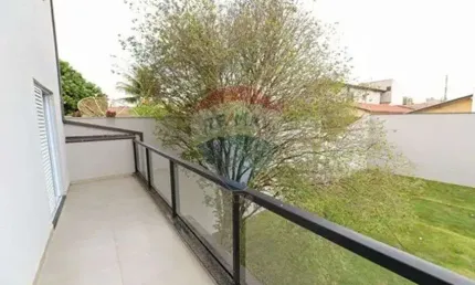 Casa Sobrado para venda possui 300 metros quadrados com 4 quartos no Centro de Santa Gertrudes-SP