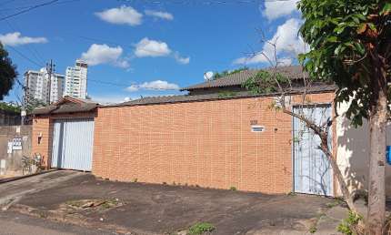 Casa com 4 quartos à venda no Parque Amazônia, Goiânia 