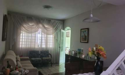 Casa para Locação em São José dos Campos, Jardim das Indústrias, 3 dormitórios, 1 suíte, 2 banheiros, 2 vagas