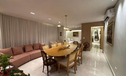 Apartamento Decorado e Mobiliado pela Arquiteta Mariela Romano no Setor Marista - 115m² Hall Privativo