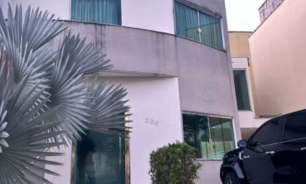 Casa em condomínio fechado com 4 quartos à venda na Avenida Torquato Tapajós, 6437, Tarumã, Manaus