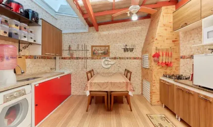 Casa com 2 quartos à venda na Rua Ministro Flávio Suplicy de Lacerda, 742, Sítio Cercado, Curitiba, 96 m2 por R$ 449.000